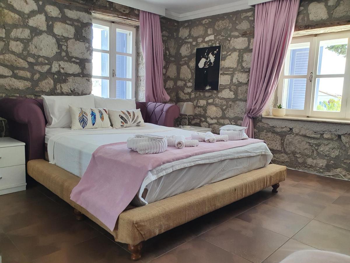 Leyla Suite Alaçatı Buitenkant foto
